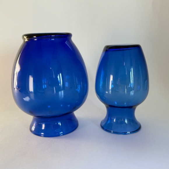 VINTAGE Vases Cobalt Blue Glass Pair (2) - Picture 3 of 15